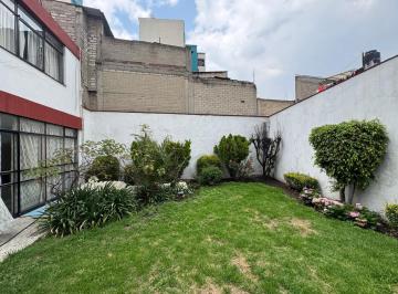 Casa de 3 habitaciones, Benito Juárez · Casa con Gran Potencial y Ubicacion