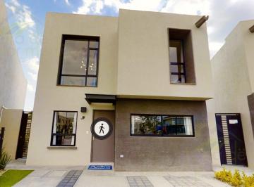 Casa · 138m² · 4 Recámaras · 2 Estacionamientos · Casa con 4ta Recámara en Pb (Con Baño Propio), en Zona El Mirador, Querétaro