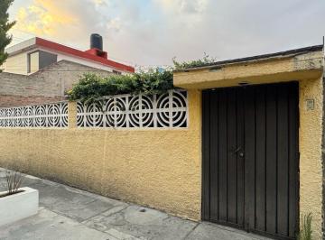 Casa de 3 habitaciones, Metepec · Casa en Venta en Metepec, Pilares 1 Piso