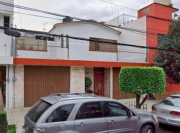 Casa de 4 habitaciones, Coyoacán · Oportunidad Casa en Venta Ubicada en Colonia del Carmen