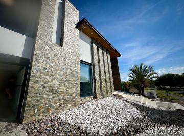 Casa de 3 habitaciones, Querétaro · Casa en Renta El Campanario