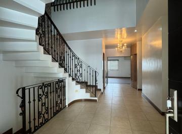 Casa de 3 habitaciones, Monterrey · Casa en Renta en Las Colinas Residencial Monterrey Privada San Javier