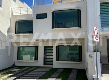 Casa de 4 habitaciones, Querétaro · Renta Casa Milenio III Lucepolis