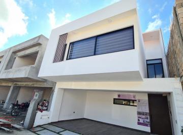 Casa · 196m² · 3 Recámaras · 2 Estacionamientos · Casa Nueva en Venta en Zona Country Residencial Real Campestre Modelo Bugambilia Alberca y Seguridad