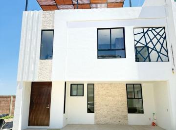 Casa · 224m² · 3 Recámaras · 2 Estacionamientos · Casa Nueva en Venta, Fraccionamiento Platinum, Pachuca, Hgo.
