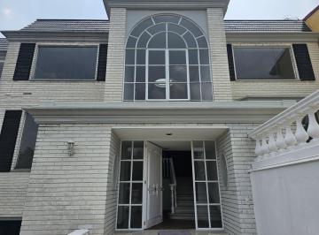 Casa de 4 habitaciones, Huixquilucan · Casa en Venta en La Herradura