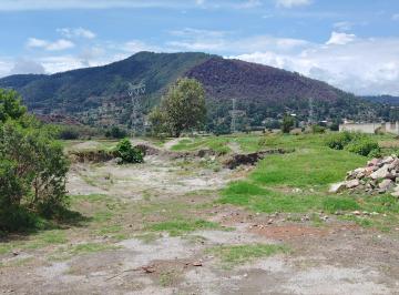 Terreno / Lote , Valle de Bravo · Terreno en Venta a Pie de Carretera