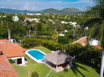 Casa en condominio de 6 habitaciones, Cuernavaca · Casa en Venta en Cuernavaca