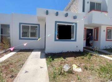 Casa , Mineral de la Reforma · Prados de San Cristobal. 2rec. 1 Nivel. Ocpion Crecmiento. Terminados Finos.