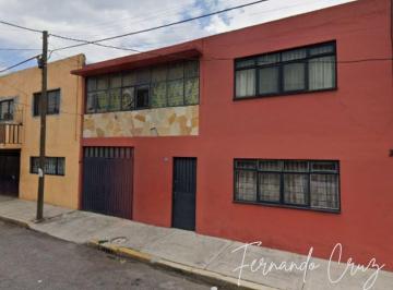 Casa de 4 habitaciones, Iztapalapa · Casa en Venta, Sur 105, Sector Popular, Iztapalapa, Cdmx.