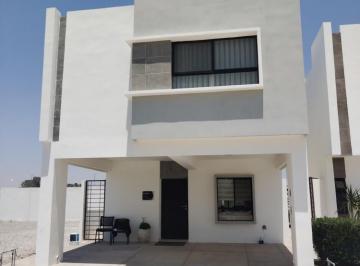 Casa · 150m² · 3 Recámaras · 2 Estacionamientos · Casa Al Norte de La Ciudad de Torreón