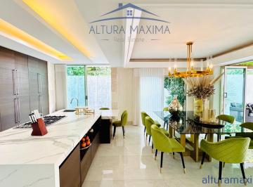 Casa de 3 habitaciones, Zapopan · Casa de Lujo Totalmente Amueblada en Renta Fracc. Puerta de Hierro Andares