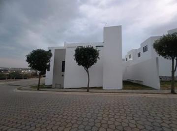 Casa en condominio · 148m² · 4 Recámaras · 1 Estacionamiento · Casa Muy Amplia en Venta en Parque Aguascalientes, Lomas 3 Puebla