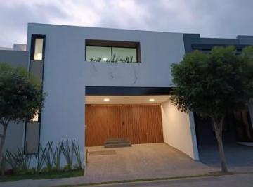 Casa en condominio · 171m² · 3 Recámaras · 1 Estacionamiento · Casa Muy Amplia en Venta en Parque Aguascalientes, Barrio Cascatta Lomas 3 Puebla