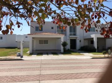Casa de 3 habitaciones, Celaya · Fracc Riveras del Campestre Celaya