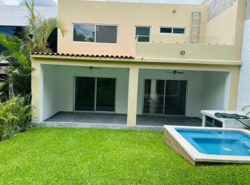 Casa · 236m² · 4 Recámaras · 2 Estacionamientos · Casa en Fraccionamiento Burgos Bugambilias