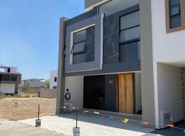 Fachada · Estréname en Solares! Casa en Coto Altanza Doble Altura, Soaré 3