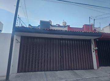 Casa de 3 habitaciones, Puebla · Casa en Venta Ubicada en Colonia Belisario Dominguez, Cerca La Paz Puebla