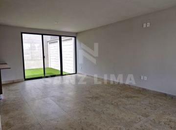Casa de 3 habitaciones, Celaya · Urquijo Residencial: Casa Cantabria, Elegante y con Recámara en Planta Baja.