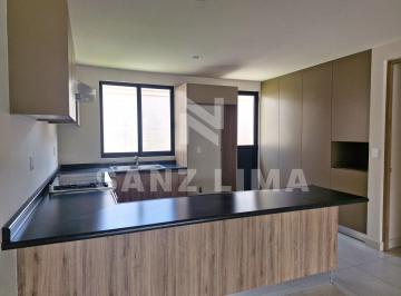 Casa de 4 habitaciones, Celaya · Urquijo Residencial: Casa Magán, Comodo, Nueva y Espaciosa.