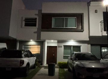 Casa en condominio de 3 habitaciones, Tlajomulco de Zúñiga · Casa Amplia y Bien Ubicada