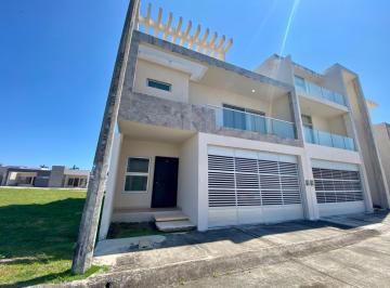 Casa · 200m² · 3 Recámaras · 2 Estacionamientos · Casa en Venta en Vistalta Residencial Boca del Río Veracruz