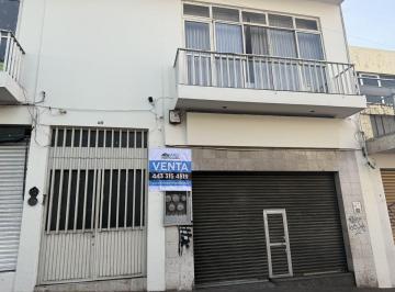 Edificio de 6 habitaciones, Uruapan · Edificio en Venta, Centro Uruapan Michoacán