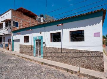 Casa de 3 habitaciones, Chapala · ¡Oportunidad Única en El Corazón de Ajijic a La Venta!