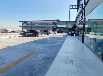 Local comercial · 70m² · 100 Estacionamientos · Locales en Renta en Dominio Cumbres