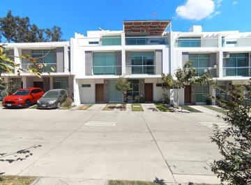 Casa en condominio de 4 habitaciones, Zapopan · Casa en Venta en Coto Privado - Residencial Bosque Natura