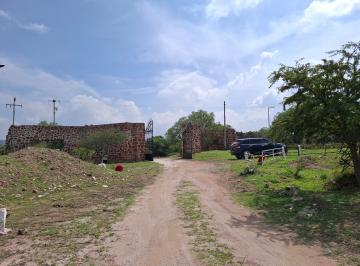Rancho , Cadereyta de Montes · Rancho de 5.1 Hectáreas en Venta, Criadero de Gallinas, Borregos, Ganado Vacuno.
