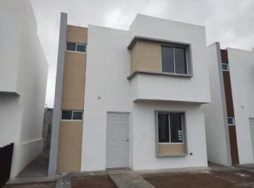 Casa · 81m² · 3 Recámaras · 1 Estacionamiento · Casa en Circuito Cerrado con Amenidades
