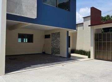Casa de 3 habitaciones, Orizaba · Casa en Venta en Barrio Nuevo