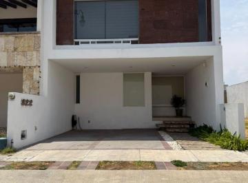 Casa · 221m² · 3 Recámaras · 3 Estacionamientos · Casa en Venta El Mayorazgo León Guanajuato