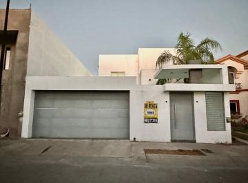 Casa de 3 habitaciones, Culiacán · Se Renta Casa en Privada Residencial Montecarlo Amueblada