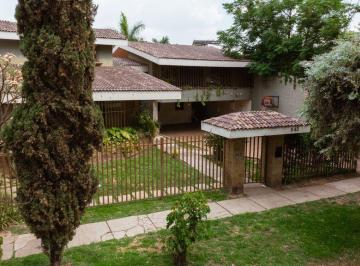 Casa · 515m² · 3 Recámaras · 8 Estacionamientos · Casa en Venta Chapalita, Ciudad de Los Niños.