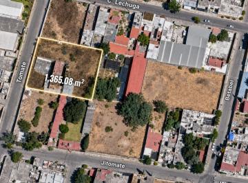 Terreno / Lote , Zapopan · Terreno en Venta de 1,365 m² con Uso de Suelo Mixto Plurifamiliar en Zapopan.