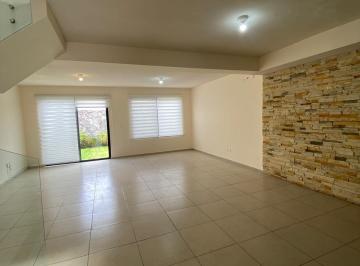 Casa de 3 habitaciones, El Marqués · Casa en Renta en Thandi Zibata