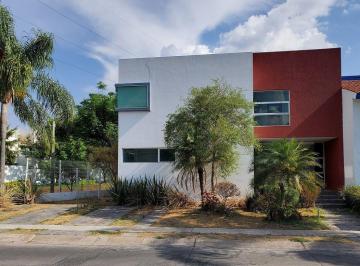 e460c38b13691b3d78e6c3fcb6a379c11e86aa6f1d22c72e0d024fd77205cec3 · Casa en Venta en Casa Fuerte