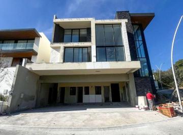Casa 740m² Venta Sierra Alta 9o Sector · Casa en Venta en Sierra Alta 10 Mo Sector, Monterrey