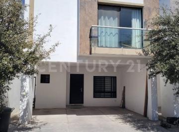 Casa · 160m² · 3 Recámaras · 2 Estacionamientos · Casa en Renta Cumbres Provenza Sec. Terra Garcia Nl.