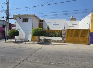 Casa de 3 habitaciones, León · Casa en Venta en Lomas de La Trinidad Para Negocio o Para Derrumbar