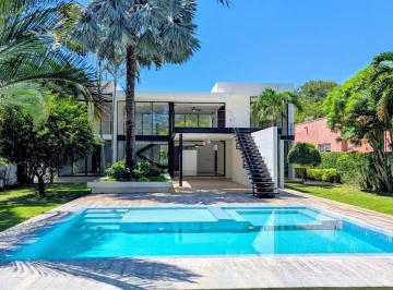 351bc72ea7dd8bbd6ebbc2e12925df9bff41467babf334a0f3942357c0369466 · Casa en Venta Dentro del Club de Golf La Ceiba