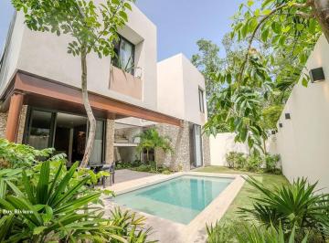 Casa en condominio · 359m² · 4 Recámaras · Casa en Residencial Valenia Llave en Mano