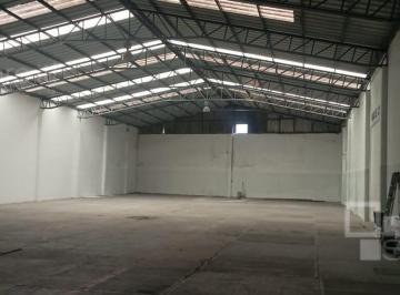 Edificio · 734m² · Bodega en Venta