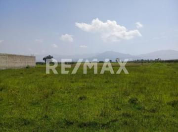 Terreno / Lote · 1300m² · Terreno en Venta en Toluca, Terreno Ejidal en Venta a 3 Minutos del Aeropuerto