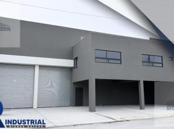 Bodega comercial · 1000m² · 3 Estacionamientos · Bodega en Renta en Santa Catarina