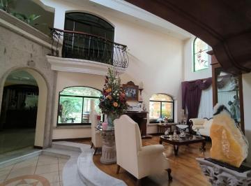 Casa en condominio de 5 habitaciones, Zapopan · Casa en Venta en Azaleas, Bugambilias, Zapopan, Jalisco