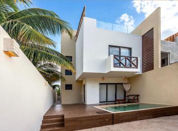 Villa · 350m² · 3 Recámaras · 2 Estacionamientos · Villa en Venta en La Playa de Chicxulub Puerto Yucatan 2a Fila