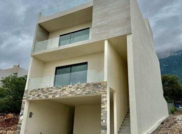 Casa · 330m² · 3 Recámaras · 2 Estacionamientos · Casa en Venta en Cumbres Elite Premier, Priv. Andes, Garcia